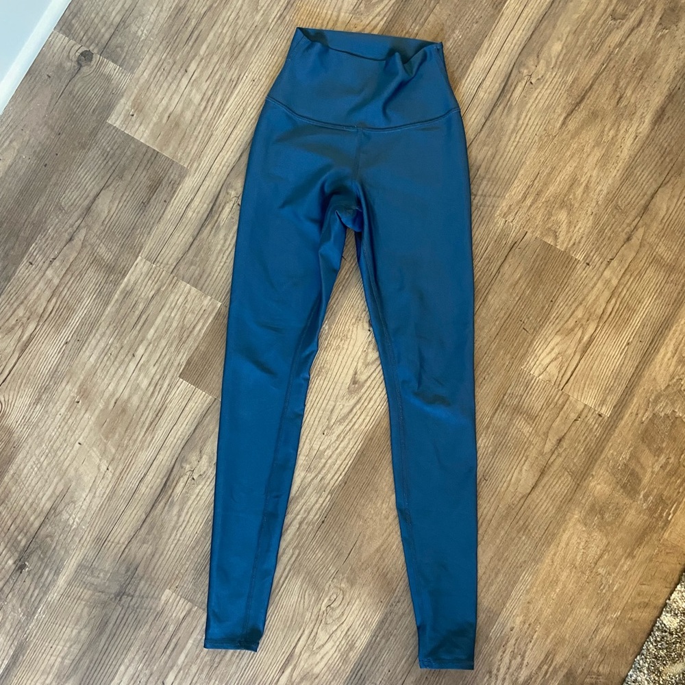 Alo shine leggings
